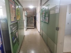重庆江北观音桥观音桥COSMO 7室2厅1卫出租房源真实图片
