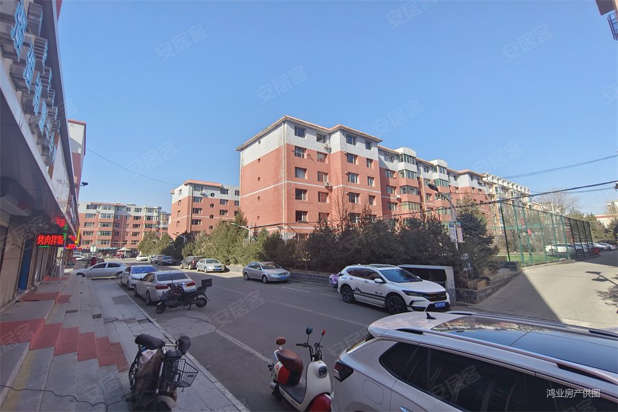 新城区海东路商圈必看好房丽苑小区中间楼层好户型通透两居