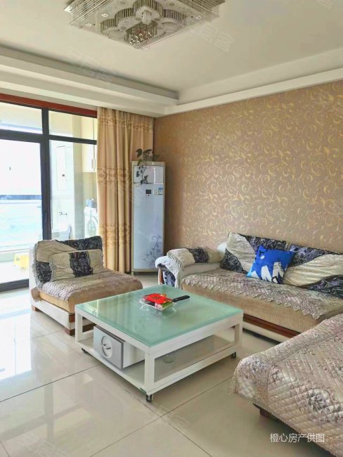 宜兴八佰伴对面 逸品尚东 3室2厅2卫 精装修