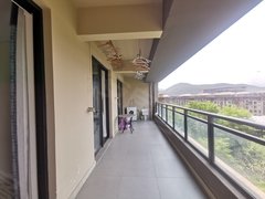 5月新 绿地悦澜湾 十米大阳台 精装三房 长短租 价格美丽