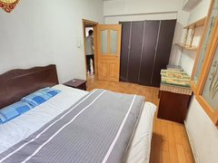 丹东振兴六纬路小学学区新玛特七经街附近客来多楼上步梯四楼两室一厅设施齐全拎包即住出租房源真实图片