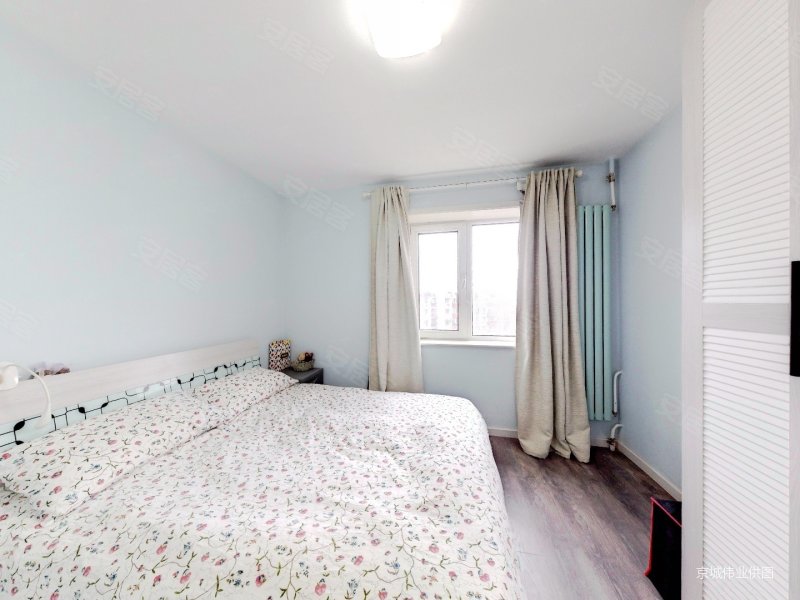 晓月苑三里带   满五年 精装修 位置好 复试