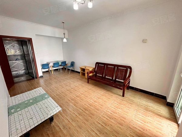 【多图】汇翠山庄,南坦路租房,中澳新城对面,汇翠山庄电梯中层精装