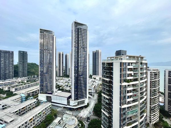深圳南山蛇口半岛城邦(一期)南山蛇口大客厅出阳台看海两房拎包入住