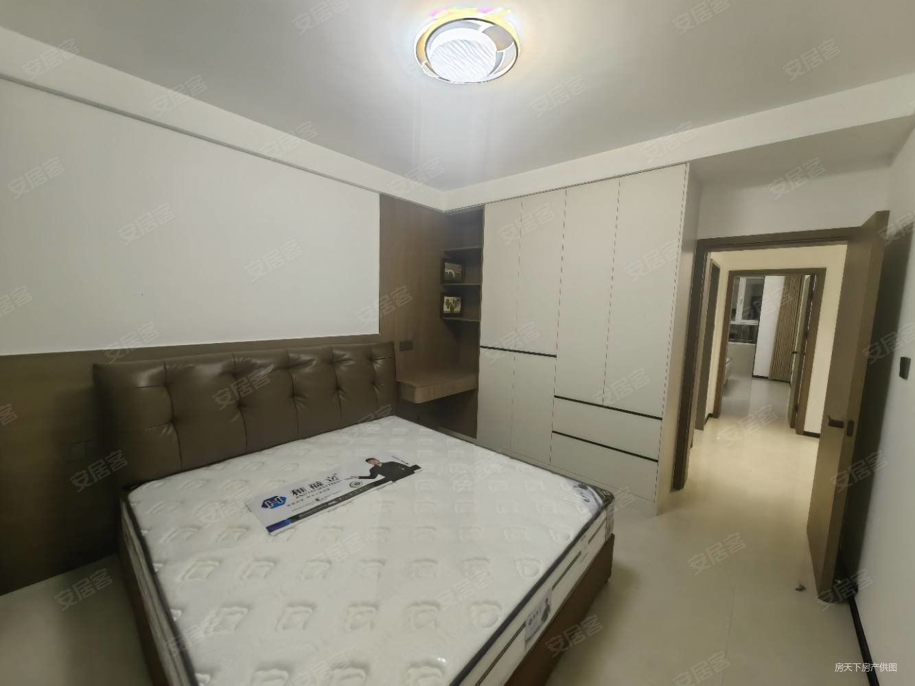 云天小区2室2厅1卫104㎡南北56.8万