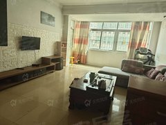韶关曲江府前中路城中心,去哪都近,拎包入住,4房,好放车的出租房源真实图片