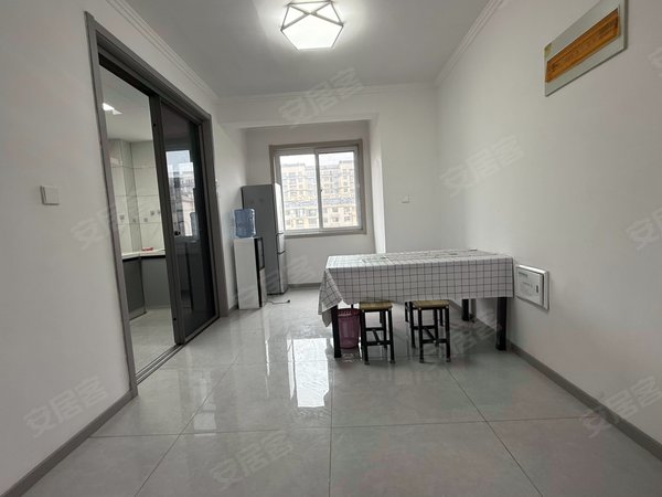 徐州新沂新华路西城耕雲西城耕耘 三室两卫家具家电齐全拎包入住出租房源真实图片