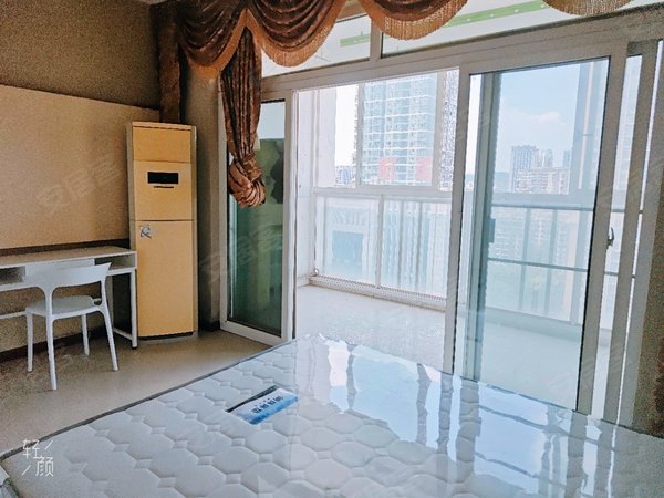 重庆渝北新牌坊银海北极星新牌坊,郑家院子,阳台间安逸得很出租房源