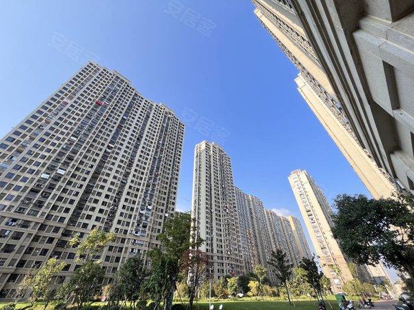 九江开发区长虹西路蓝城海棠园海棠园简约奶油风暖色系精装两房喜盈门