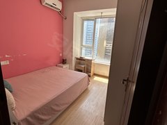 宜宾翠屏下江北无中间费，邦泰南区，空调，大床，书桌，大衣柜，洗衣机，冰箱出租房源真实图片