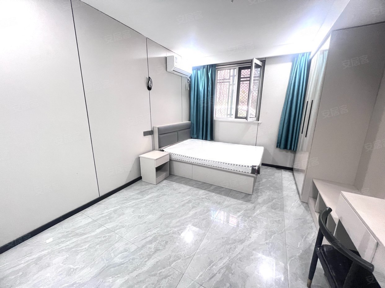 地铁龥，鑶号线 西南角 南开大悦城 水游城 可短租