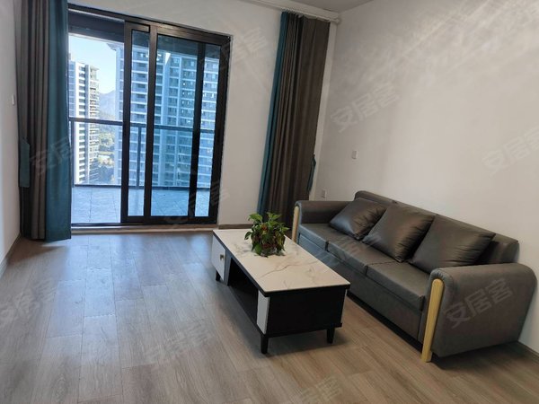 杭州临安临安城区湖山壹品苑一品苑三房出租,景观房,超大双阳台,拎包