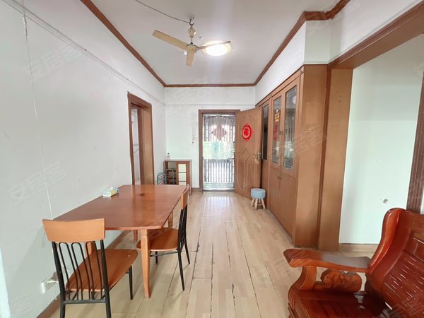 珠海香洲凤凰北鸿福大厦情侣路旁 鸿福大厦 实用电梯2房 急租 随时