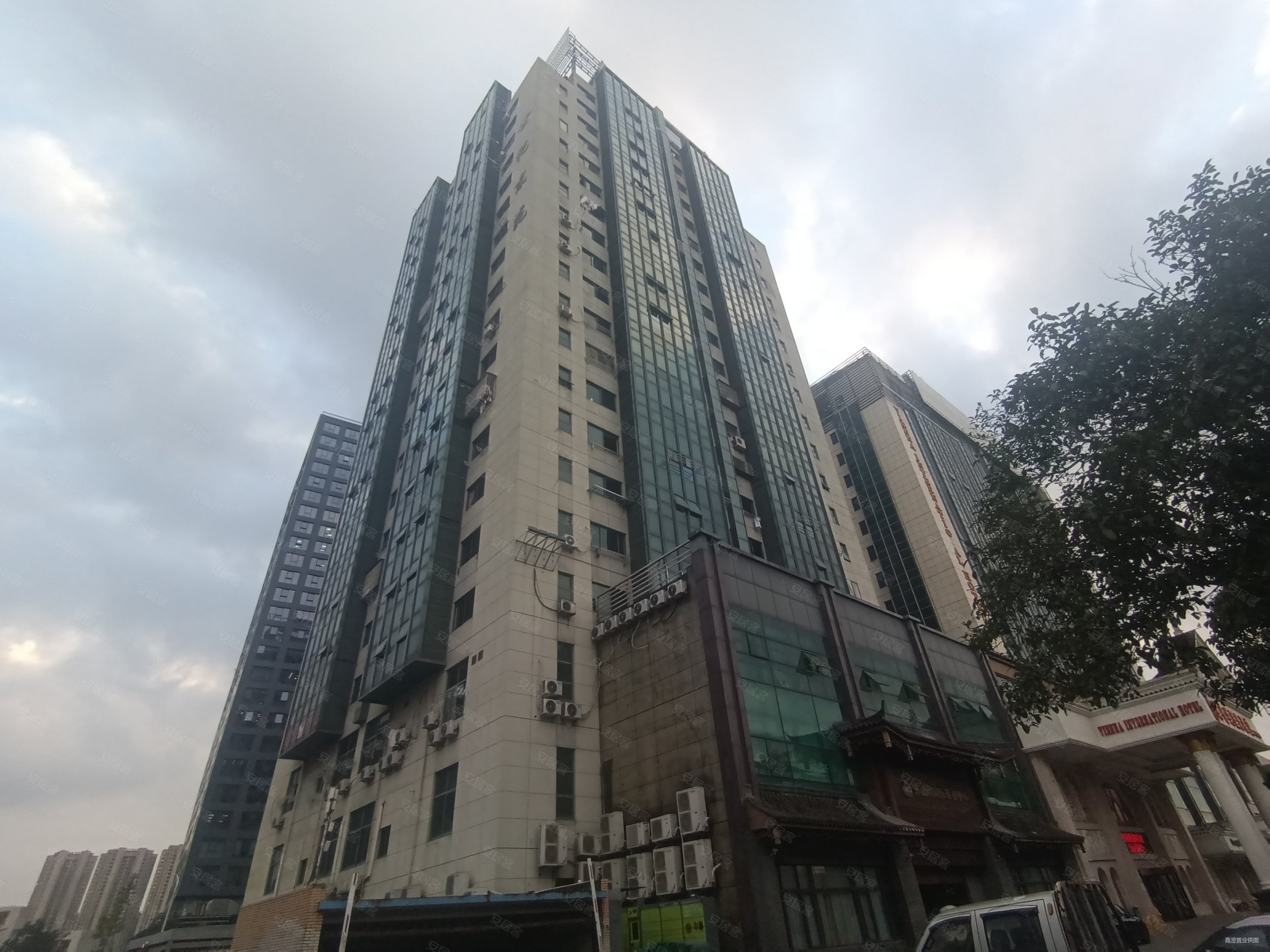 世纪东苑2室2厅2卫46㎡南北37万