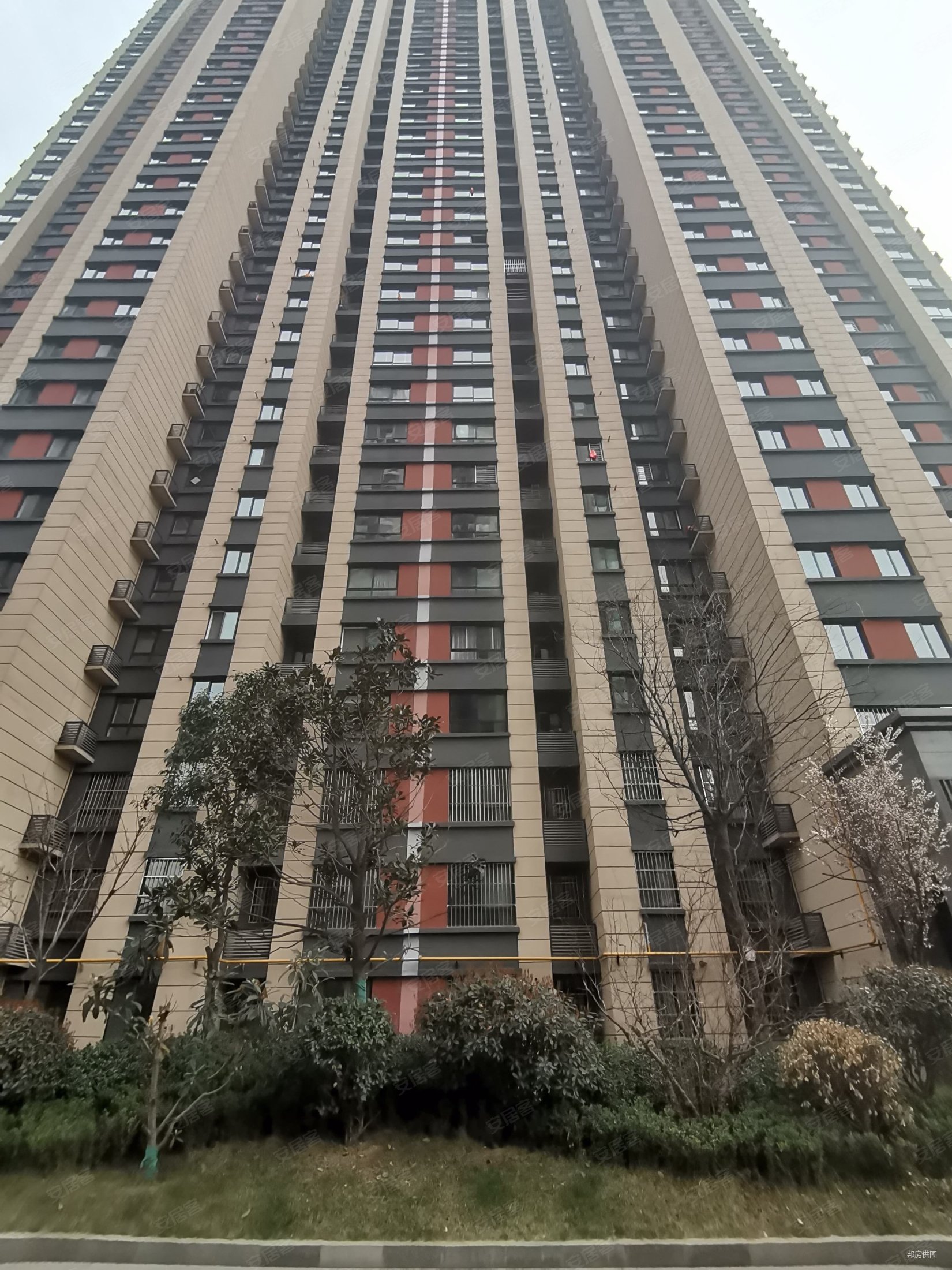 轩苑世家星城二期 !72万!成熟小区! 大三室!跳楼价!