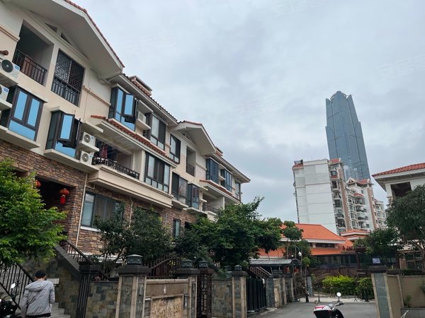 南宁青秀东盟商务德利凤岭世家(别墅)东盟商务区!400平别墅出租1.