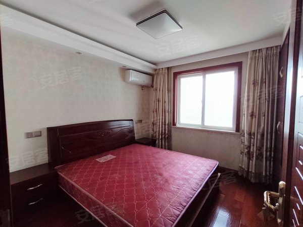 无锡宜兴宜城宜兴中堂中堂院墅,13楼,3室2厅2卫,高装,拎包入住,3500月