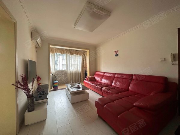 深圳福田莲花村莲花一村一村大3房出租,户型正家私齐全,随时入住出租