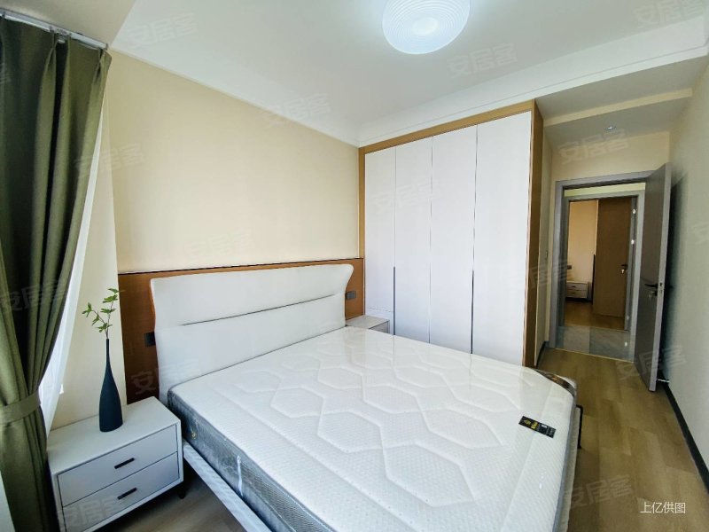 黔西南房产网>黔西南二手房>兴义二手房>桔山片区二手房>富康珑庭>