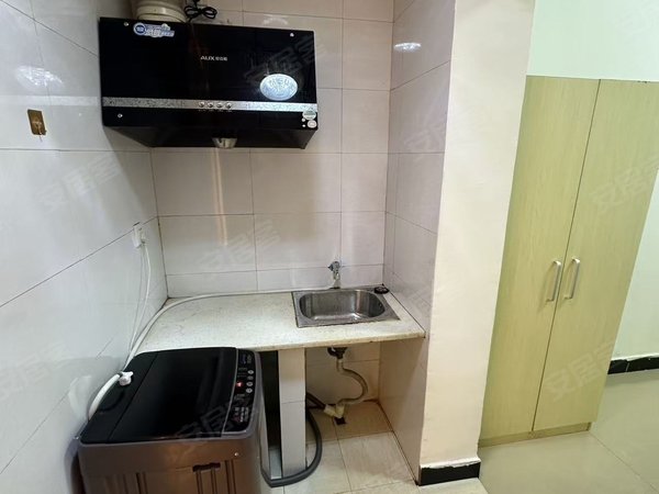 金华浦江县市中心中山花园中山南路精装公寓 兴丰客饭堂附近 汽运中心正对面 实拍出租房源真实图片