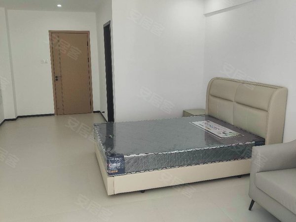 杭州富阳富春乐汇城朝南精装公寓,头次出租,配置高档,看房随时出租