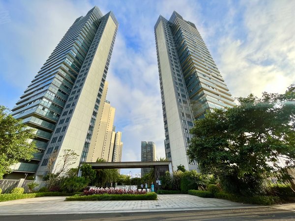 海口秀英秀英大道保利中央海岸四期淳境海口湾 一线海景房 居家 办公