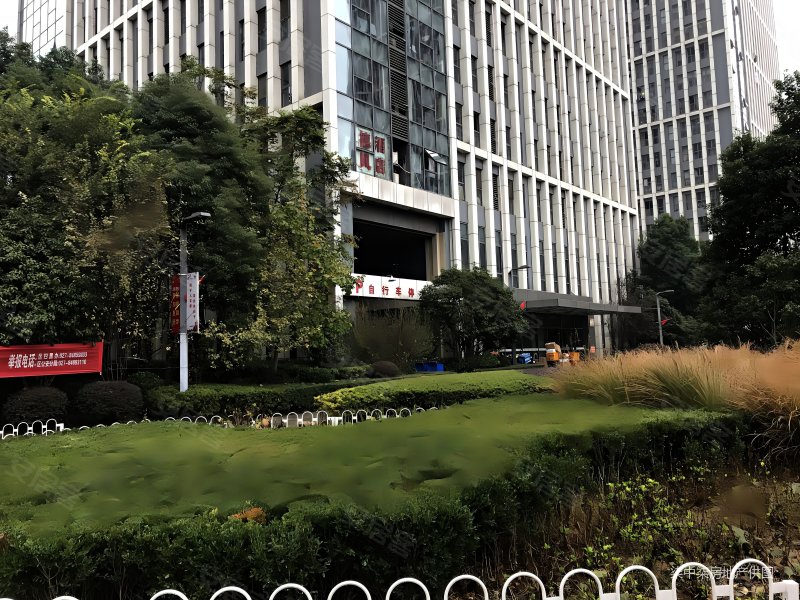 交通便利 临地铁 带电梯 南向采光好 商业配套成熟,经开万达soho公寓