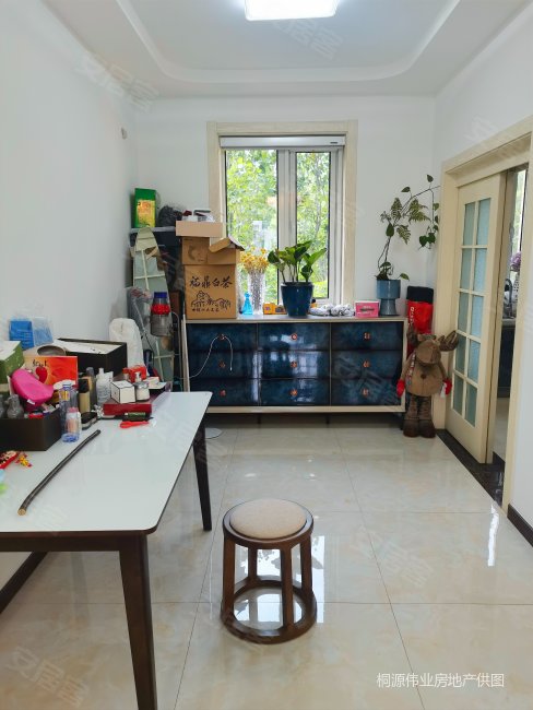 出售 天一绿海 三室 3楼 138万元 精装