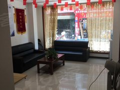 宜都宜都市区长江大道现有私房四套出租,面积大,房间多出租房源真实图片