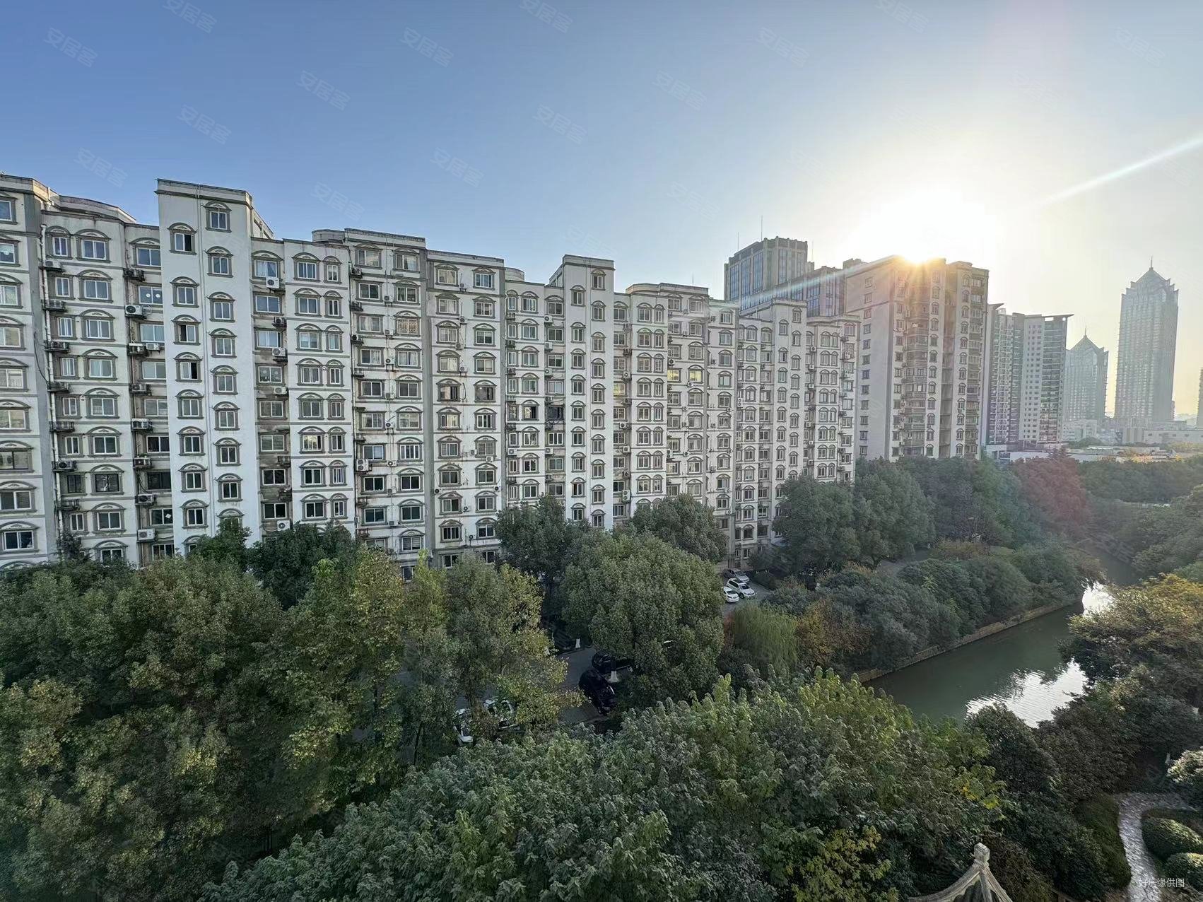 配套齐全,诚意售,锦华苑二手房,499万,2室2厅,3卫,160平米-苏州安居客