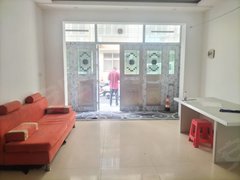 孝感孝南中心城区挂口步行街，140平四房出租，可住家，合租，办gO，仓库，出租房源真实图片