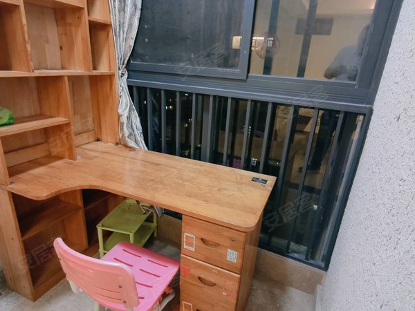 三亚吉阳水三千三亚棕榈滩(西区)三亚棕榈滩(西区) 拎包入住 精装修 阳光充足出租房源真实图片