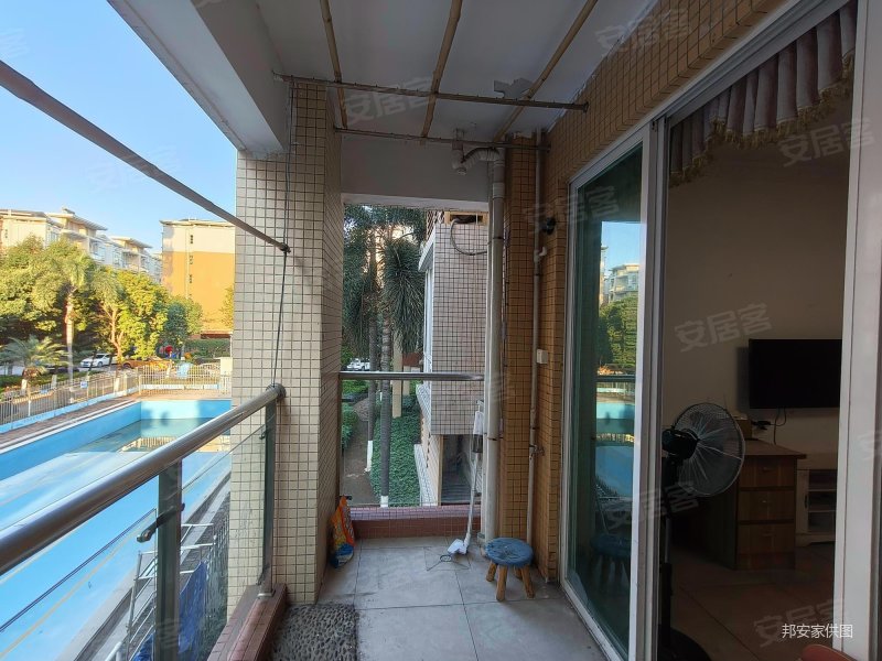 东润华庭 满五 交通便捷 商业配套齐全 商品住宅 南向采光好