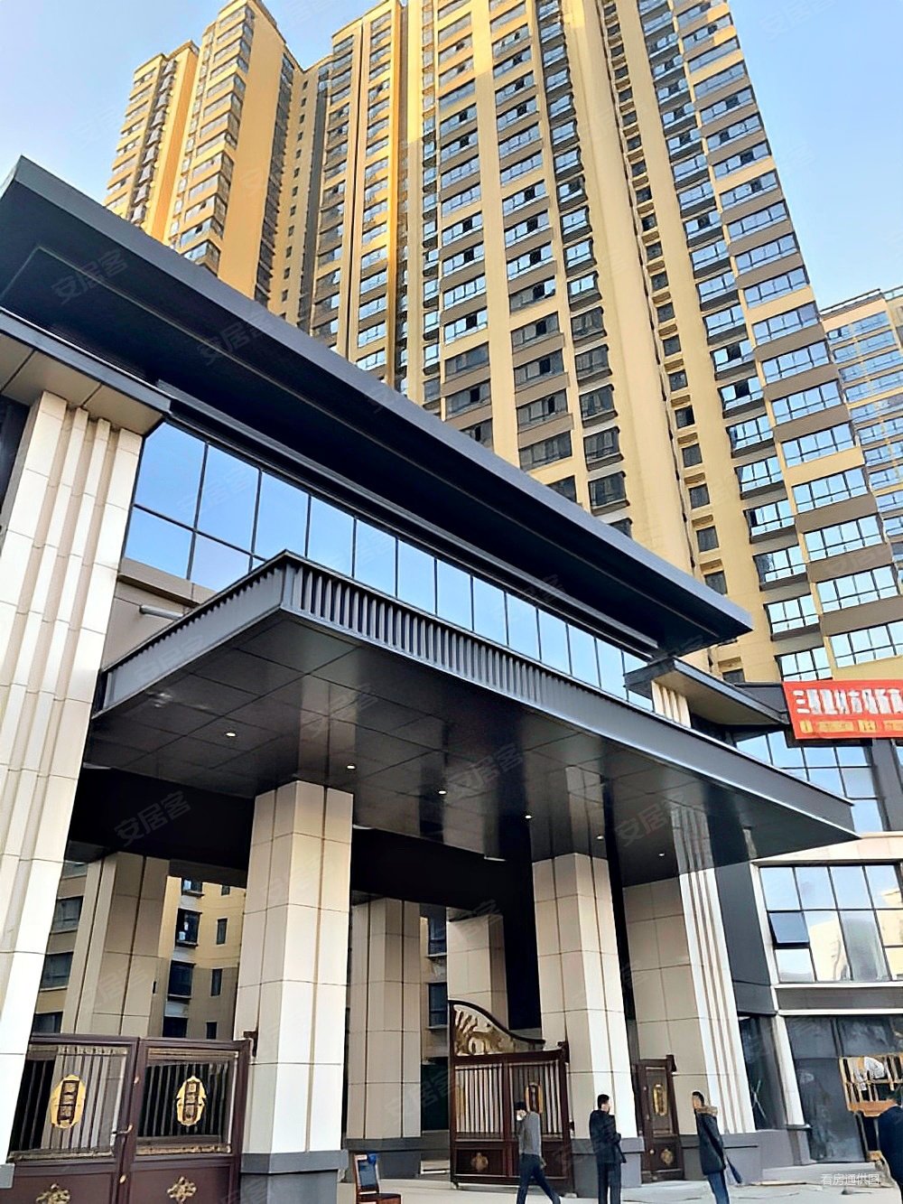 三桥地铁口现房,可分期, 6带 ,地下车库, 即住,海棠湾二手房,55万,2室