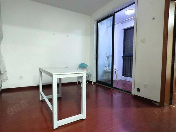 上海浦东川沙心圆西苑新上架,心圆西苑,电梯1房,大,实拍图,有钥匙出租