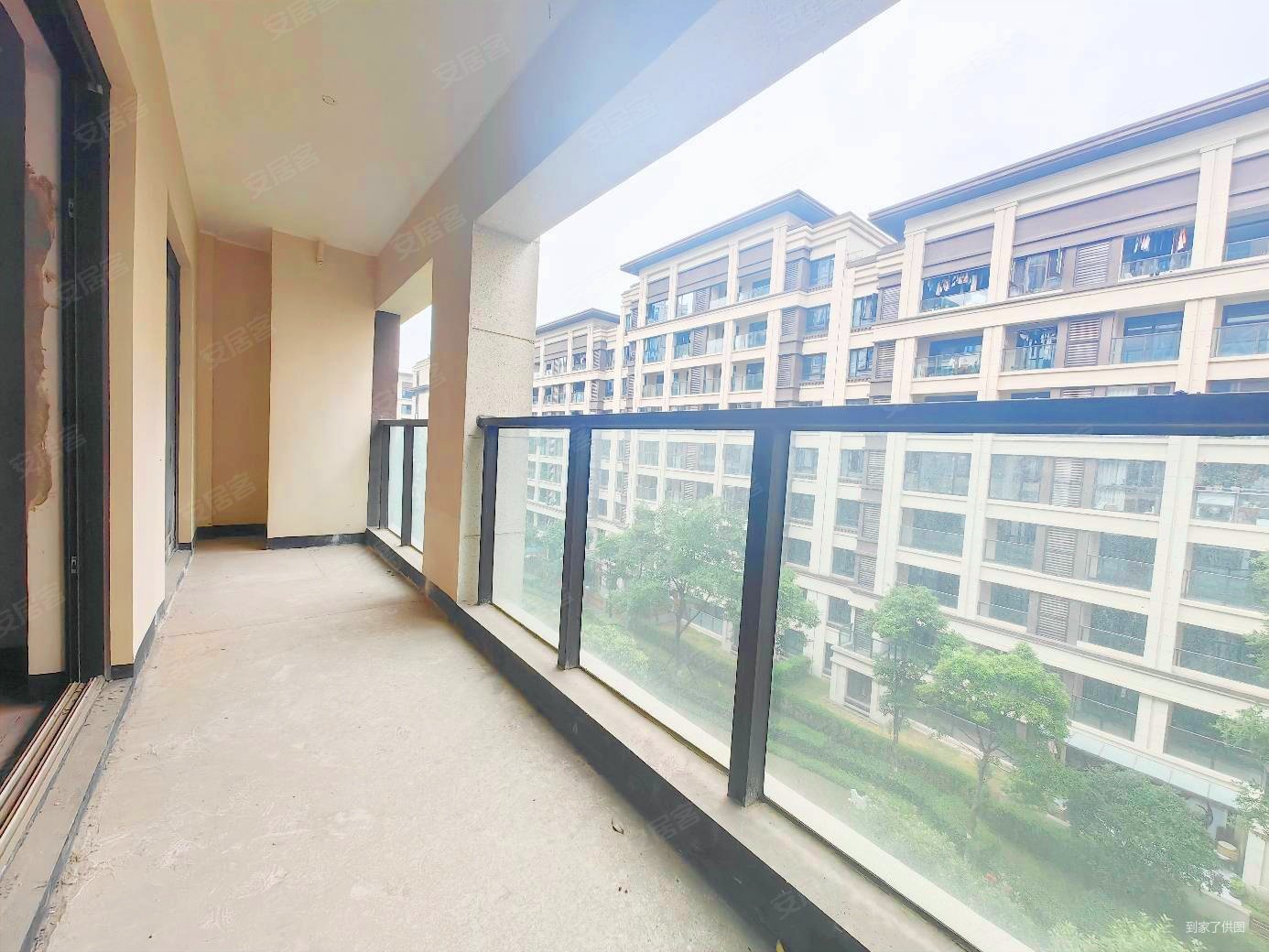 113万少5万,曹家湾轻轨旁边,金科集美嘉悦3期,安静