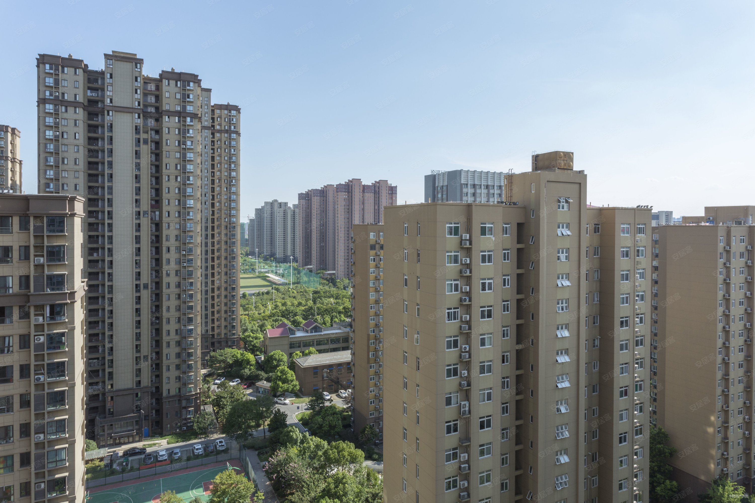 滨湖南丽湾3室1厅1卫98.57㎡南北185万