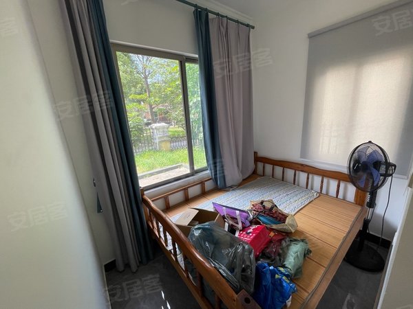 广州南沙金洲逸涛半岛(别墅)万达附近.