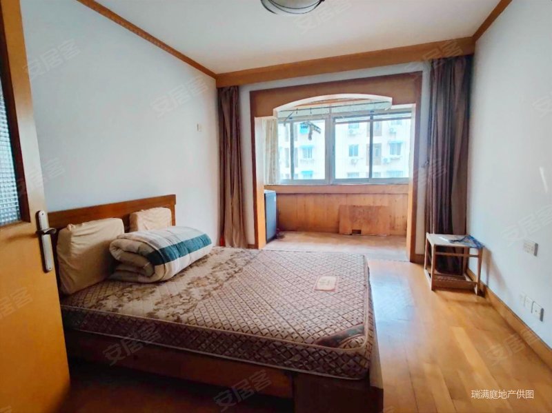 富丽山庄 集中供暖 精装好房 高楼层采光充足 近医院