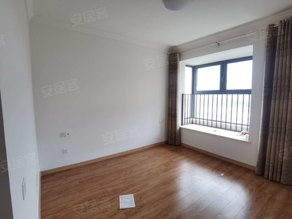 【多图】保利堂颂,二十八中租房,保利堂颂 4室2厅2卫 电梯房 精装修