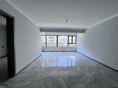 庆阳西峰西峰城区丽晶茂,市ZF附近,碧桂园电梯大平层,精装四室,随时看房出租房源真实图片