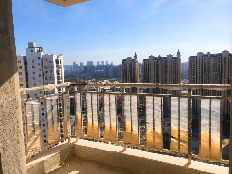 金河中心2室2厅1卫70㎡南北19万