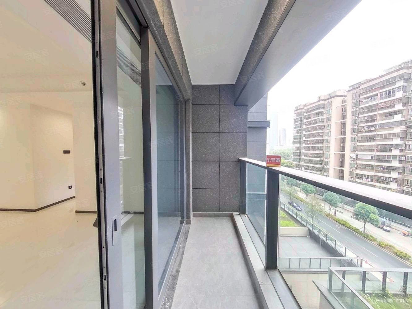 全新未入住,星河天地三期南北通大四房,独门独户看花园,无欠款