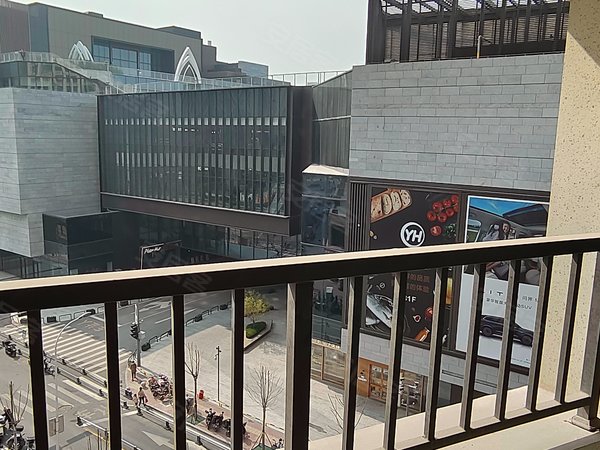 济南历城将军路中海云著环宇城旁 二环东路,中海云著3室2厅2卫精装修