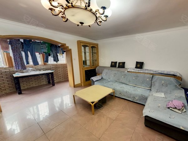 天津河东上杭路金湾花园金湾花园小区 门口地铁4号线 出门万达爱琴海