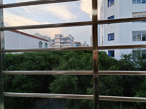 泉州鲤城清濛开发区建兴大厦房dong直租,金盾小区斜对面新装修公寓