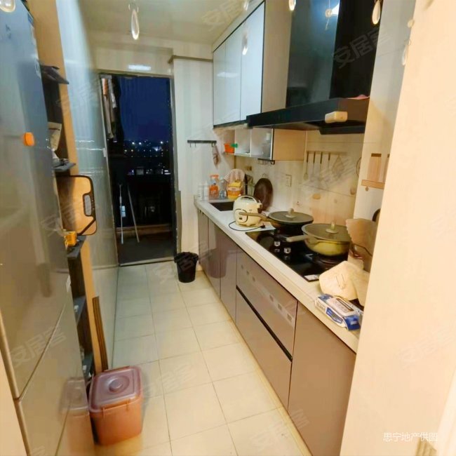 盈翠曦园精装两房出售79万,业主保养好,格局朝向不错