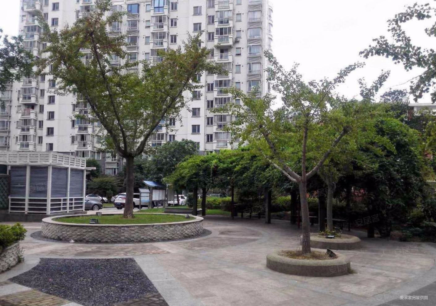 名庭花苑3室2厅2卫150.23㎡南608万