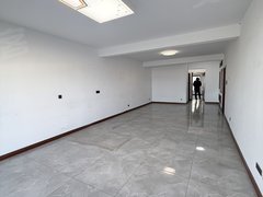 吕梁离石世纪广场永宁国际，空家出租，150平米，电梯房出租房源真实图片