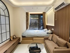 上海宝山上海大学宝山区7-15双线地铁，锦秋花园前排别墅朝南一室一厅带院子！出租房源真实图片